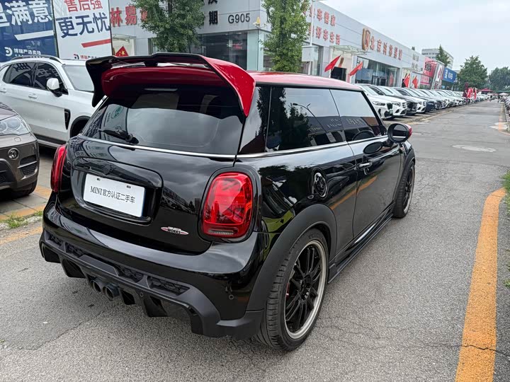 Mini Mini JCW, 2022 — фото 6 из 9