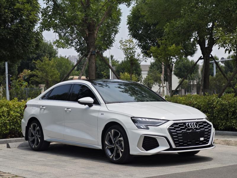 Audi A3, 2023 — фото 3 из 12