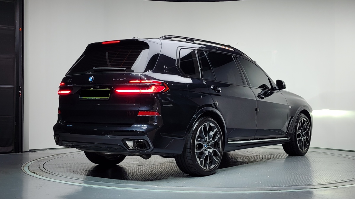 BMW X7, 2025 — фото 2 из 12