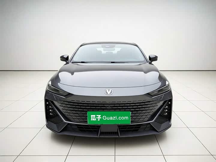 Changan UNI-V Hybrid, 2022 — фото 2 из 9
