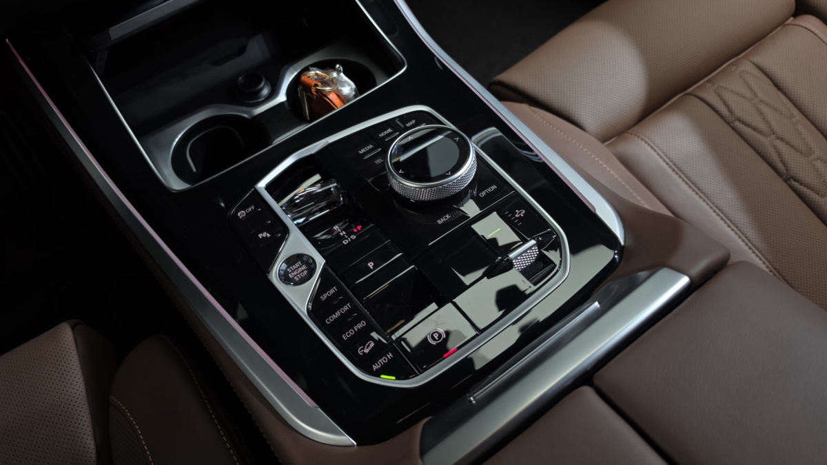 BMW X5, 2025 — фото 8 из 12