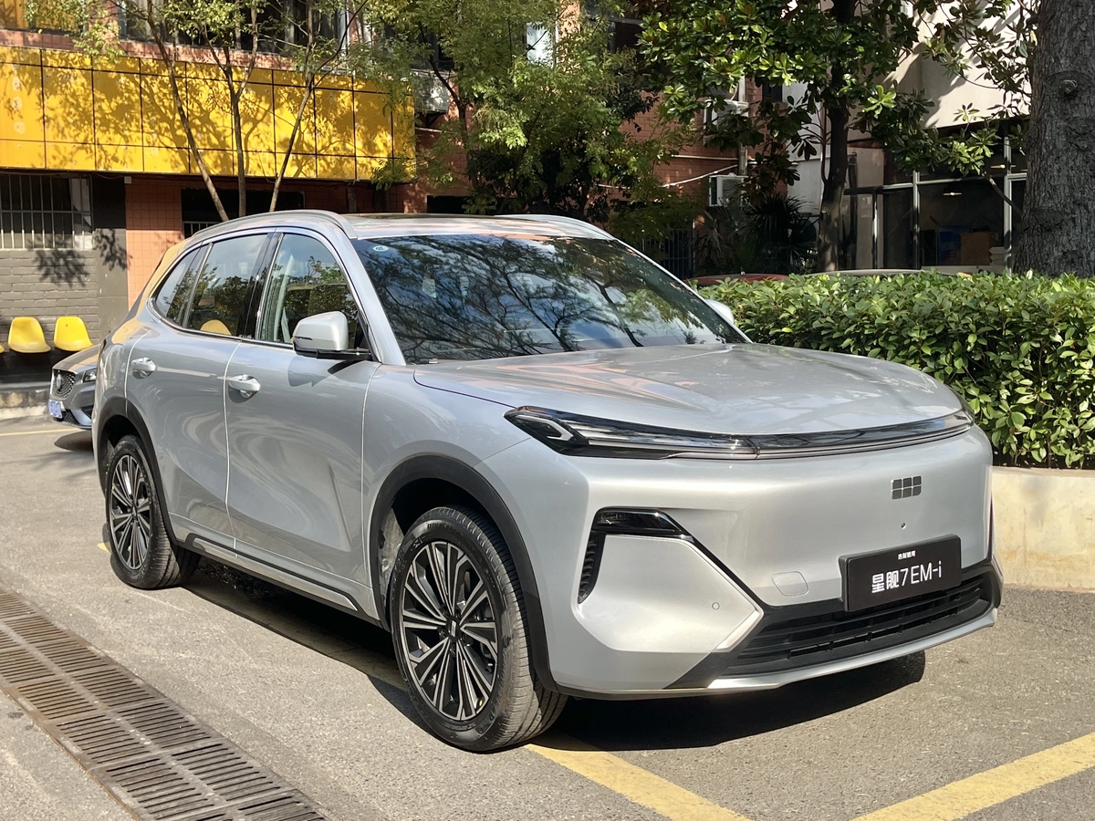Geely Galaxy Starship 7, 2025 — фото 2 из 3
