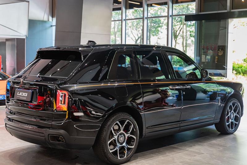 Rolls-Royce Cullinan, 2022 — фото 7 из 11