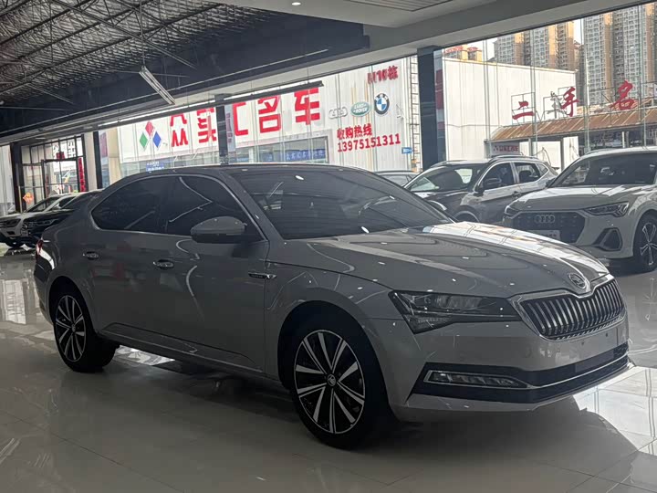 Skoda Superb, 2023 — фото 3 из 9