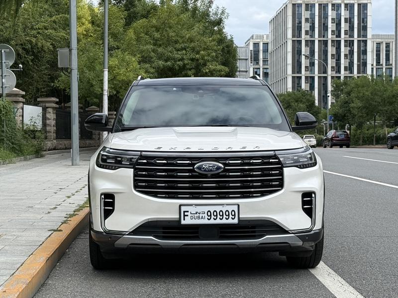 Ford Explorer, 2023 — фото 2 из 12