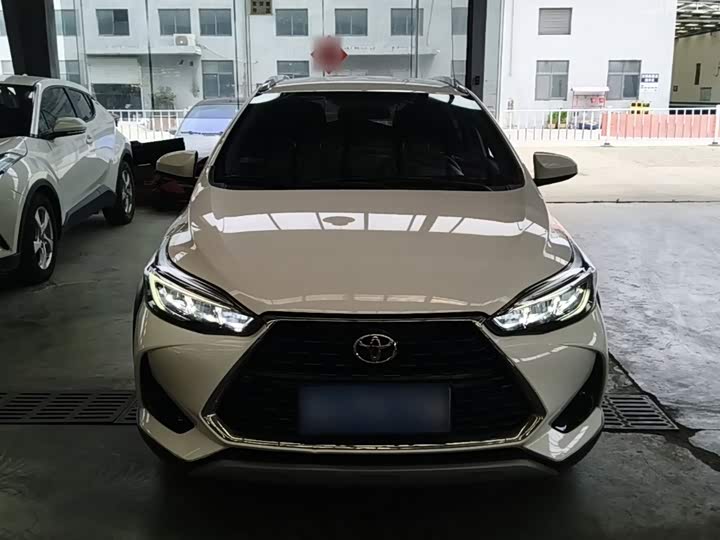 Toyota Yaris L Hatchback, 2022 — фото 3 из 9