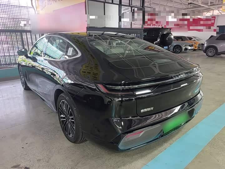 Geely Galaxy Starshine 8 EM-i, 2025 — фото 5 из 9