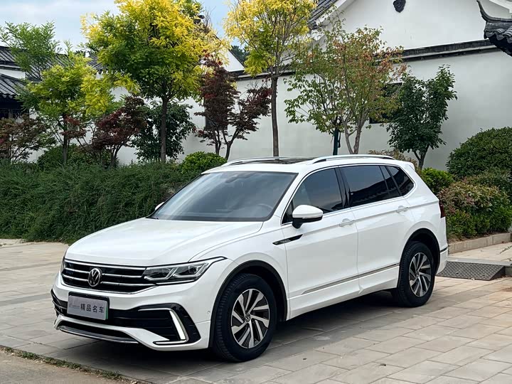 Volkswagen Tiguan L Hybrid, 2021 — купить в Санкт-Петербурге под ключ