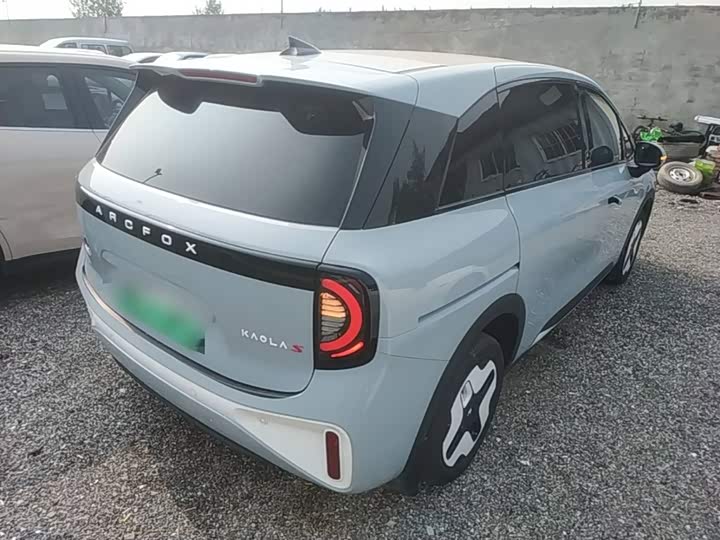 BAIC Arcfox Kaola S, 2024 — фото 7 из 9