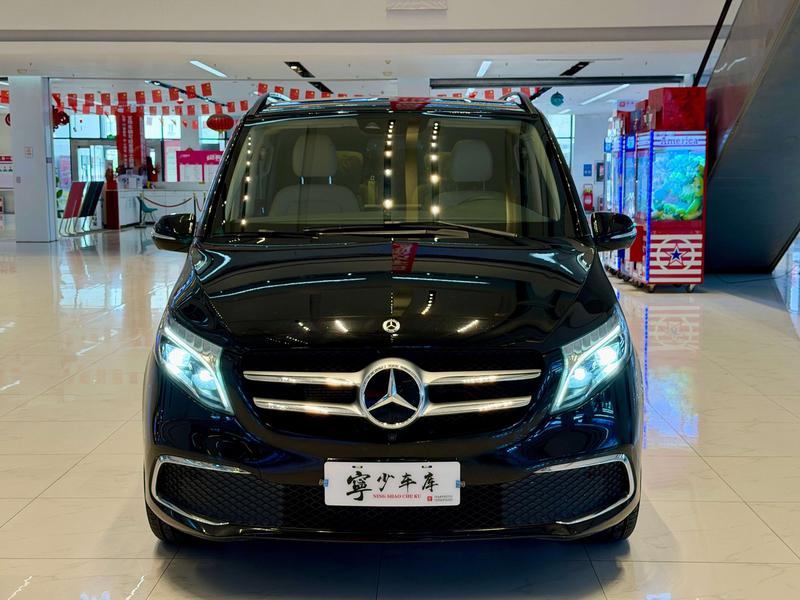 Mercedes-Benz V-Class, 2022 — фото 2 из 10