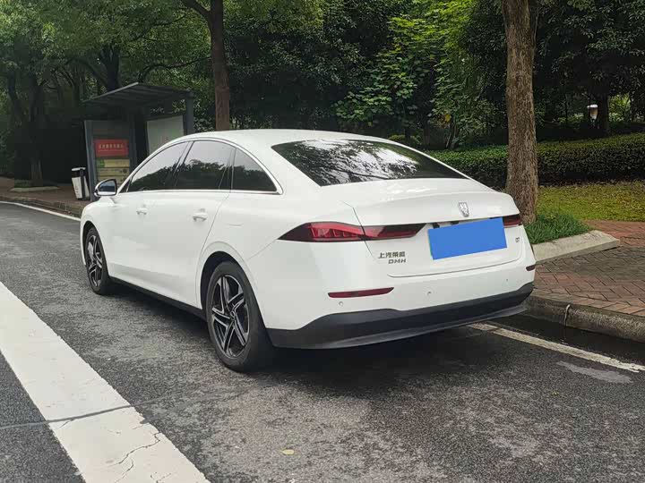 Roewe D7, 2023 — фото 6 из 9