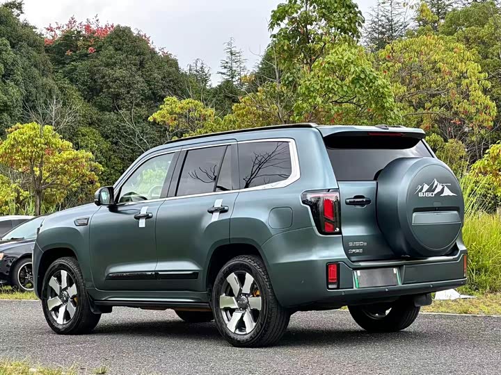 BAIC Beijing BJ60 Hybrid, 2024 — фото 6 из 9