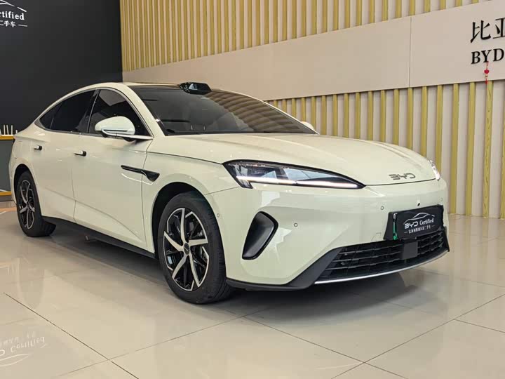 BYD Seal 07 DM-i Hybrid, 2025 — фото 3 из 9