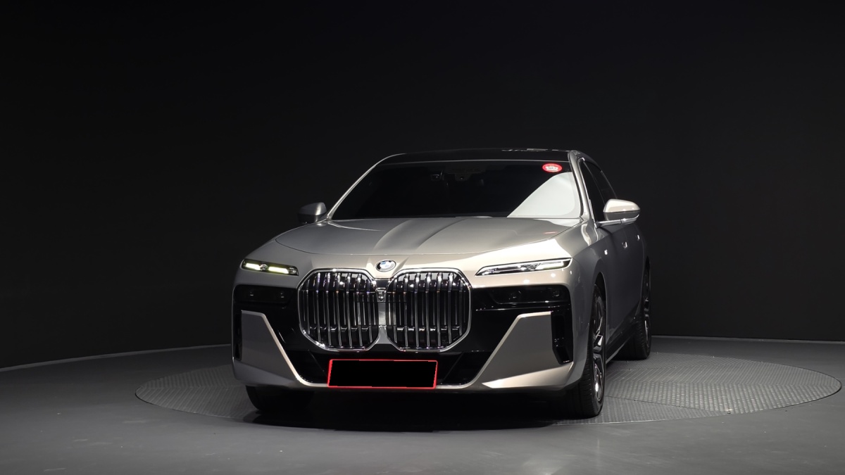 BMW 7 Series, 2023 — фото 3 из 12