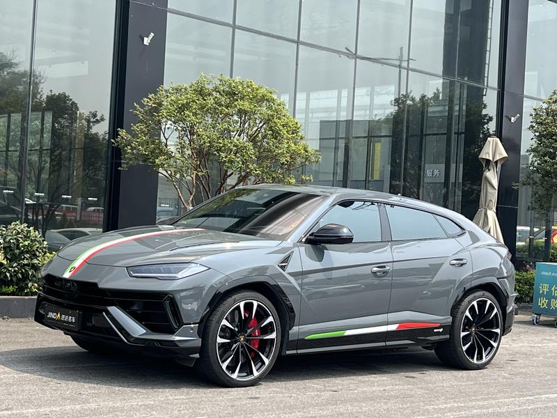 Lamborghini Urus, 2024 — купить в Иванове под ключ