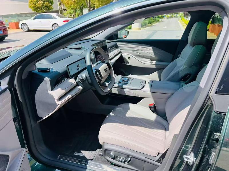 Geely Galaxy Starshine 8 EM-i, 2025 — фото 8 из 10