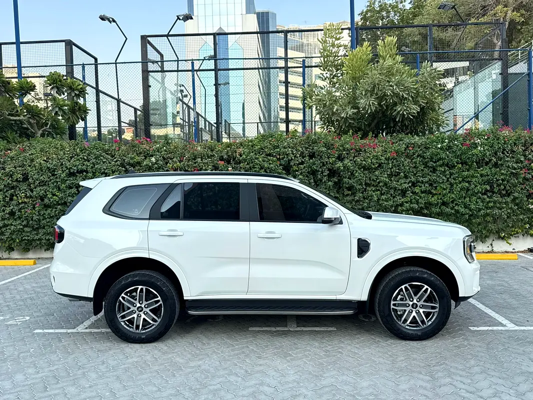 Ford Everest, 2024 — фото 5 из 10
