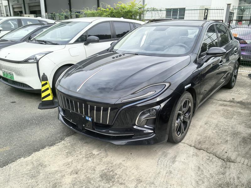 Hongqi E-QM5, 2024 — купить в Белгороде под ключ
