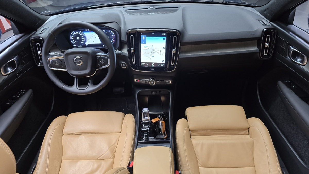 Volvo XC40, 2021 — фото 6 из 12