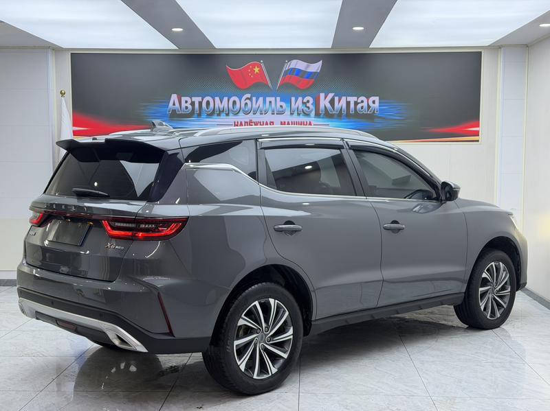 Geely Vision X6, 2022 — фото 6 из 12
