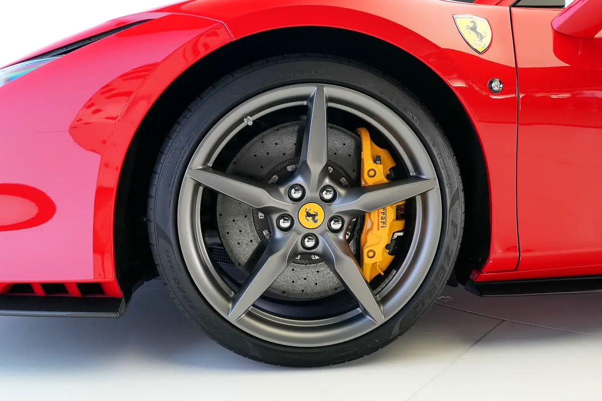 Ferrari F8 Tributo, 2022 — фото 6 из 10