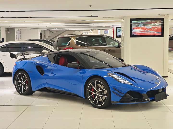 Lotus Emira, 2024 — фото 6 из 9