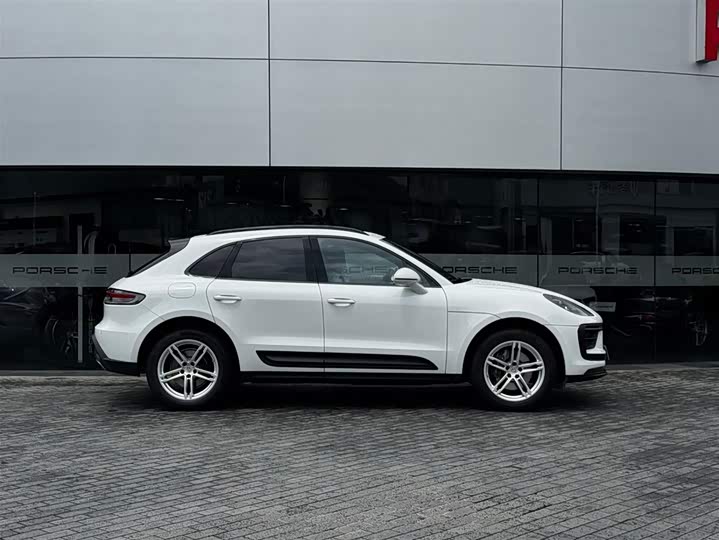 Porsche Macan, 2025 — фото 4 из 9