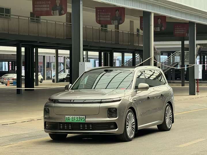 Leapmotor D19, 2026 — купить в Санкт-Петербурге под ключ