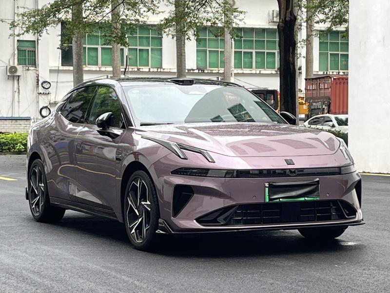 Lynk & Co 07 EM-P Hybrid, 2025 — фото 3 из 12