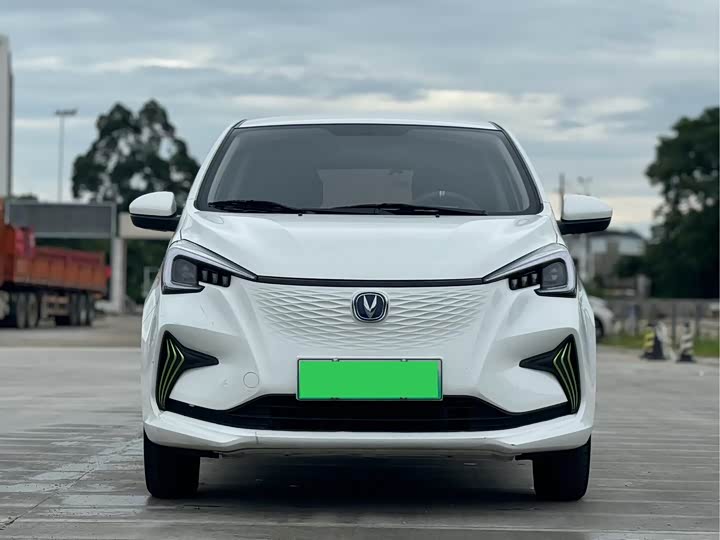 Changan BenBen E-Star, 2022 — фото 4 из 9