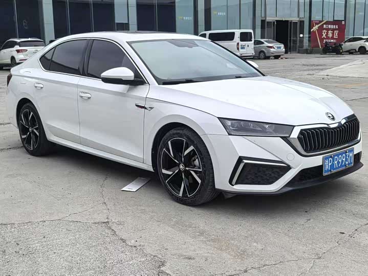 Skoda Octavia Pro, 2021 — фото 4 из 9