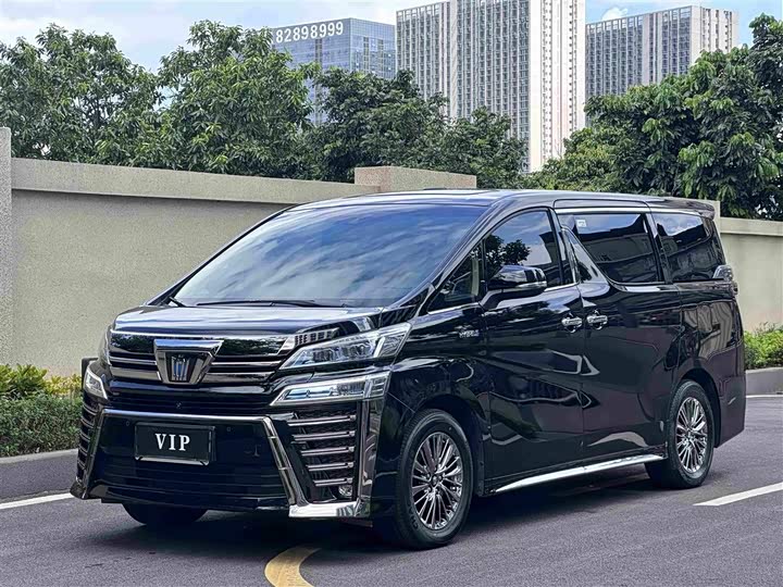 Toyota Vellfire, 2022 — купить в Владимире под ключ