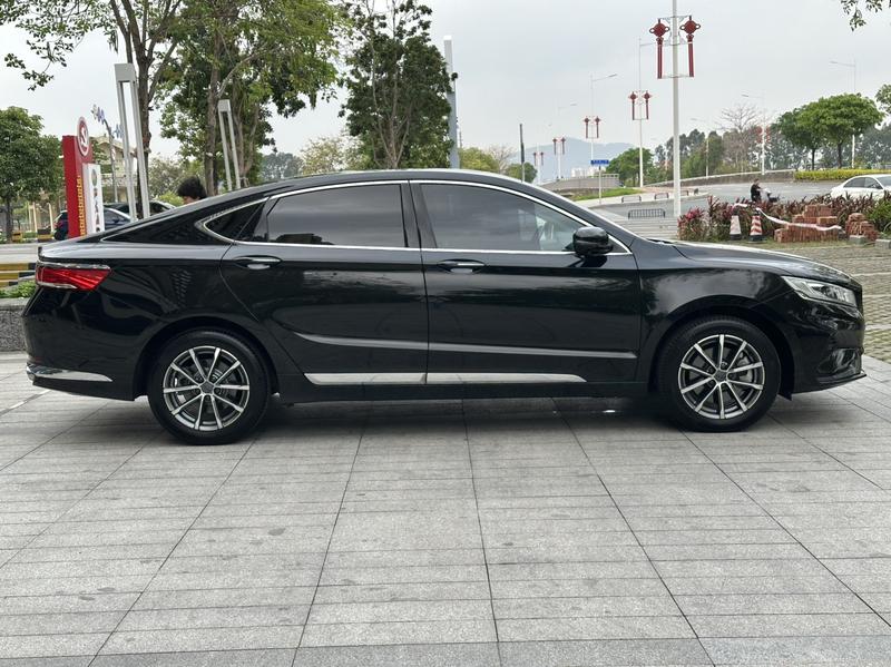 Geely Emgrand GT, 2023 — фото 8 из 12