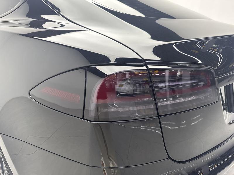 Tesla Model S, 2023 — фото 10 из 12