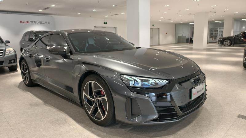 Audi RS e-tron GT, 2024 — фото 3 из 12