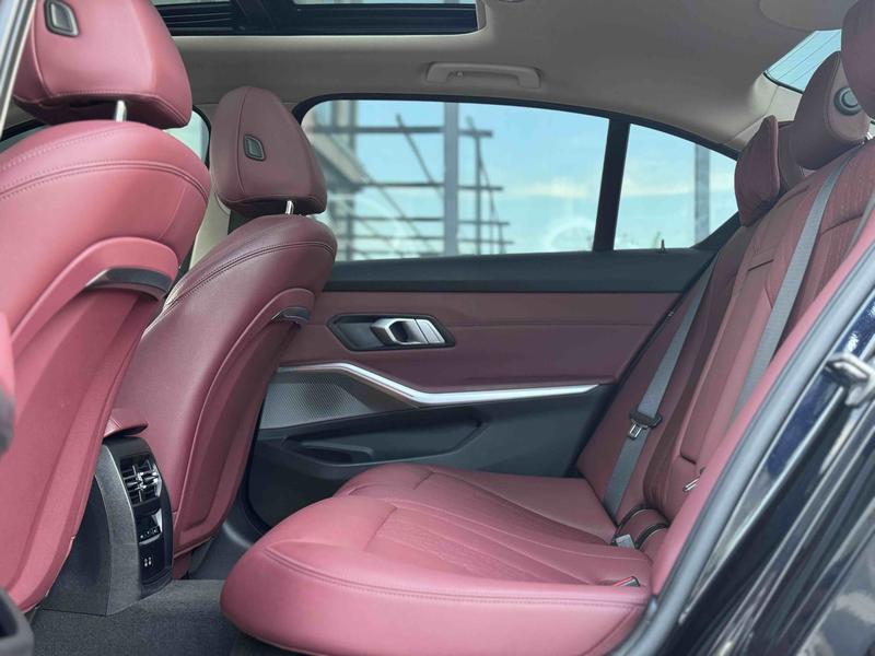 BMW i3, 2022 — фото 9 из 10