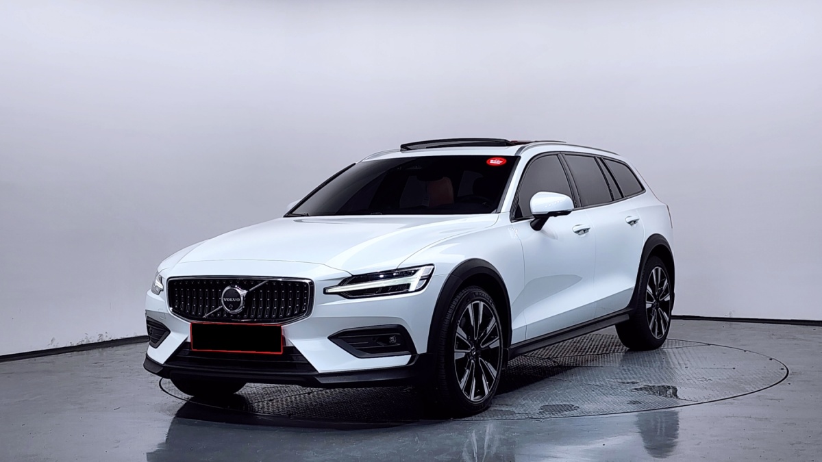 Volvo V60, 2024 — купить в Самаре под ключ