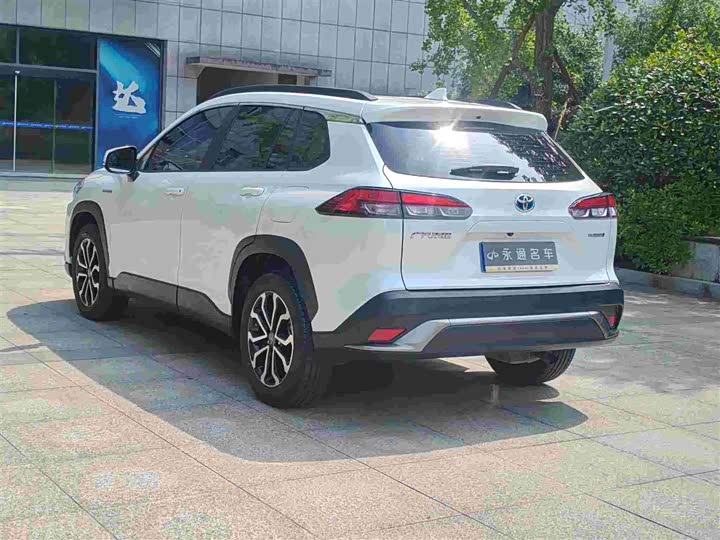 Toyota Frontlander, 2023 — фото 8 из 9