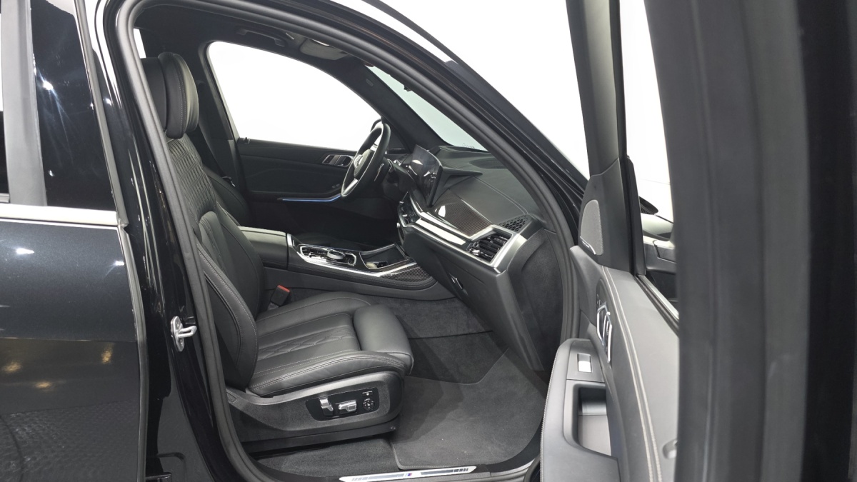 BMW X7, 2025 — фото 10 из 12