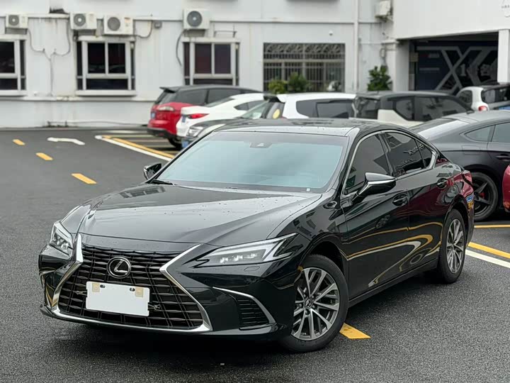 Lexus ES, 2026 — фото 7 из 9