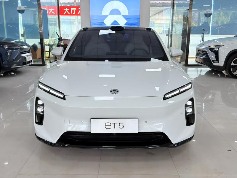 Nio ET5, 2025 — фото 2 из 10