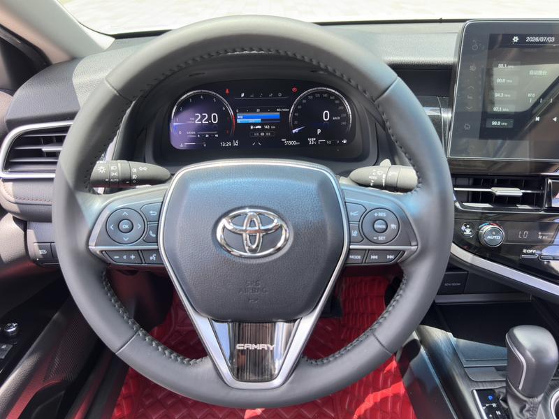 Toyota Camry, 2022 — фото 11 из 12
