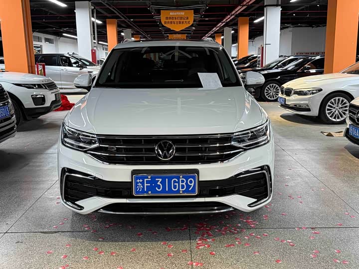 Volkswagen Tiguan L Pro, 2022 — купить в Кирове под ключ