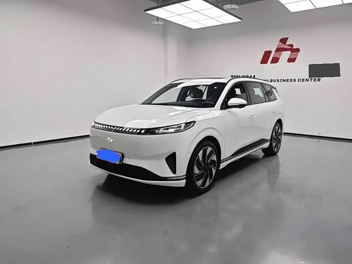 Dongfeng Yipai eπ 008, 2024 — купить в Йошкар-Оле под ключ