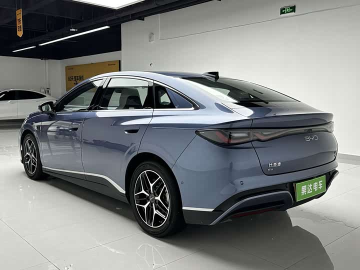 BYD Seal 06 Hybrid/EV, 2025 — фото 7 из 9