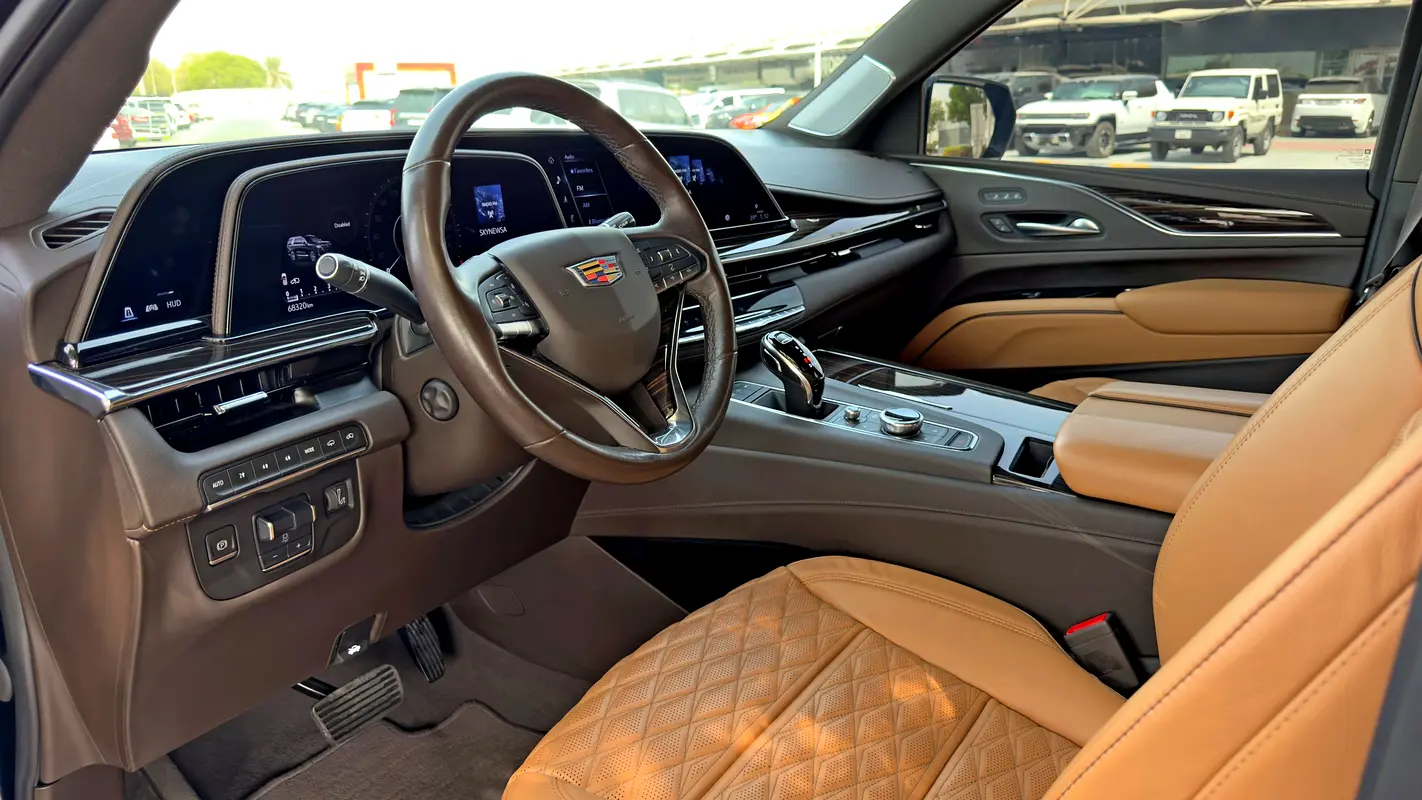 Cadillac Escalade, 2023 — фото 8 из 10