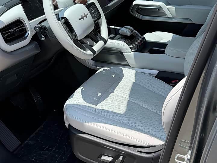 BYD FangChengBao Titanium 3 (Tai 3), 2025 — фото 5 из 9