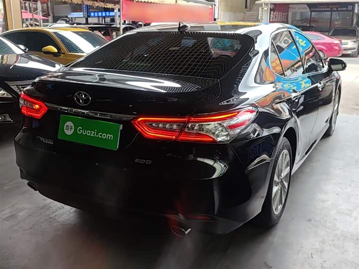 Toyota Camry, 2022 — фото 7 из 9