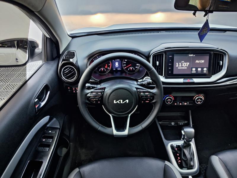 Kia KX1, 2023 — фото 10 из 12
