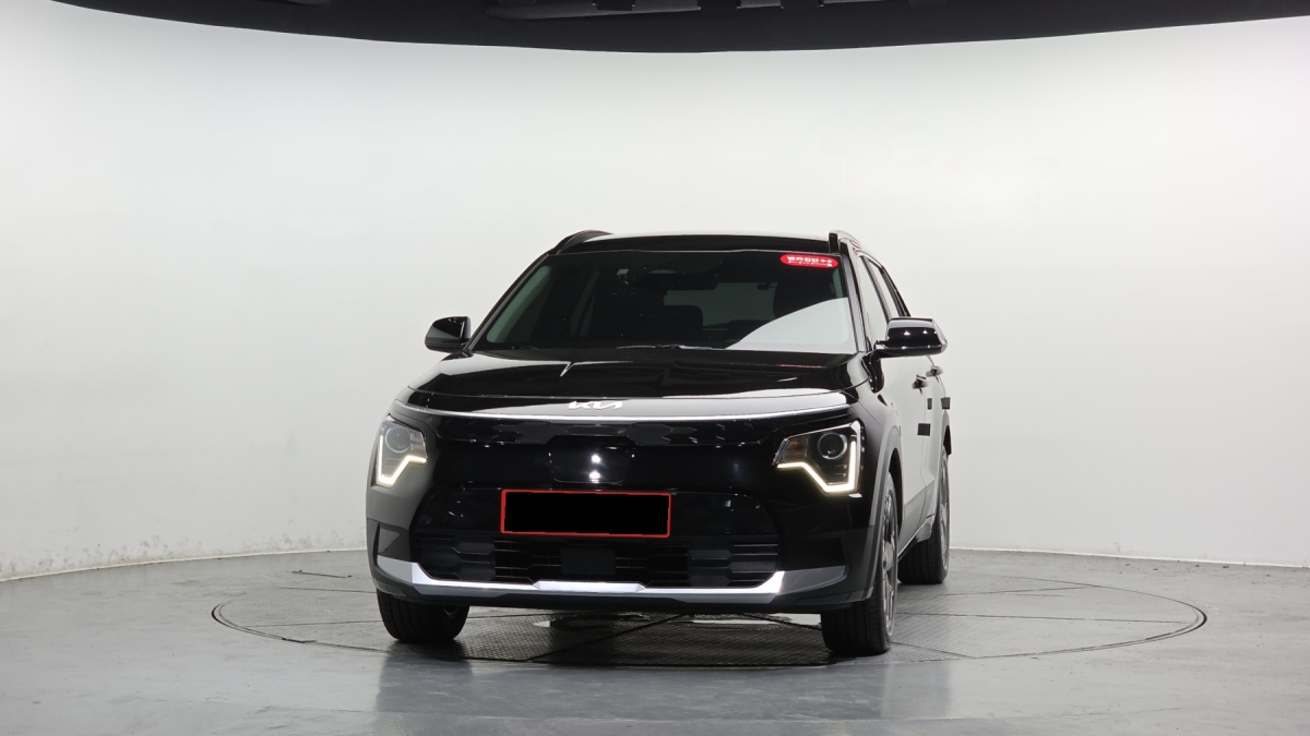 Kia Niro, 2023 — фото 3 из 12